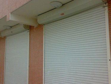 四種不同類(lèi)型濟(jì)南卷簾門(mén)的維修技巧